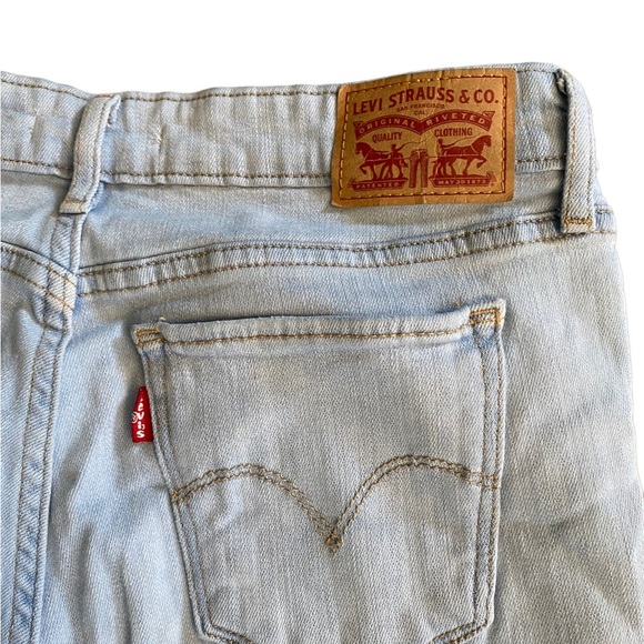 {Levi Strauss} 711 Distressed Skinny Jeans - Picture 7 of 8
